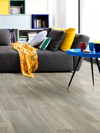 Vinyl in Houtstructuur, tegelmotief, betonlook of een grindprint. Vinyl